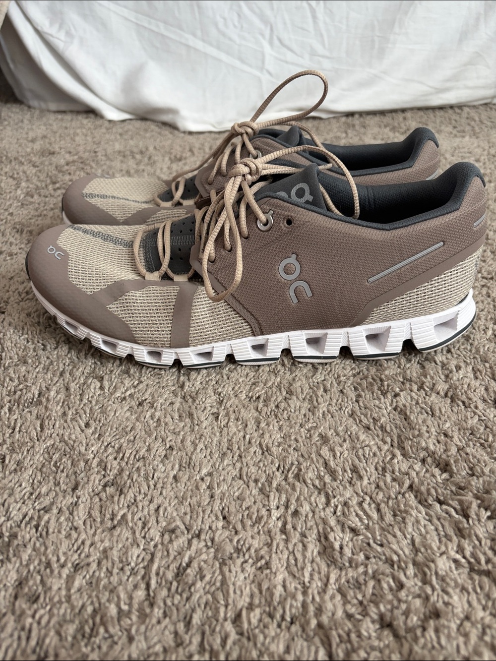On Running Men's Sneakers in Taupe and White